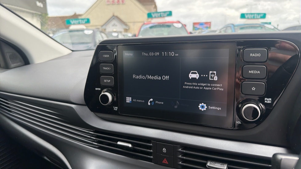Hyundai BAYON 1.0 TGDi 48V MHEV SE Connect 5dr DCT Petrol Hatchback - Image 12