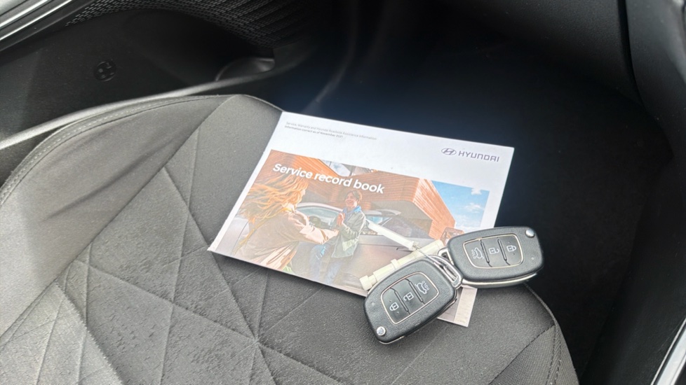 Hyundai BAYON 1.0 TGDi 48V MHEV SE Connect 5dr DCT Petrol Hatchback - Image 19