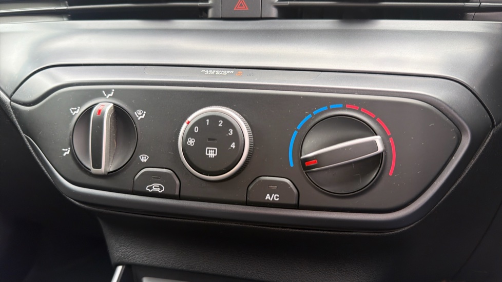 Hyundai BAYON 1.0 TGDi 48V MHEV SE Connect 5dr DCT Petrol Hatchback - Image 25