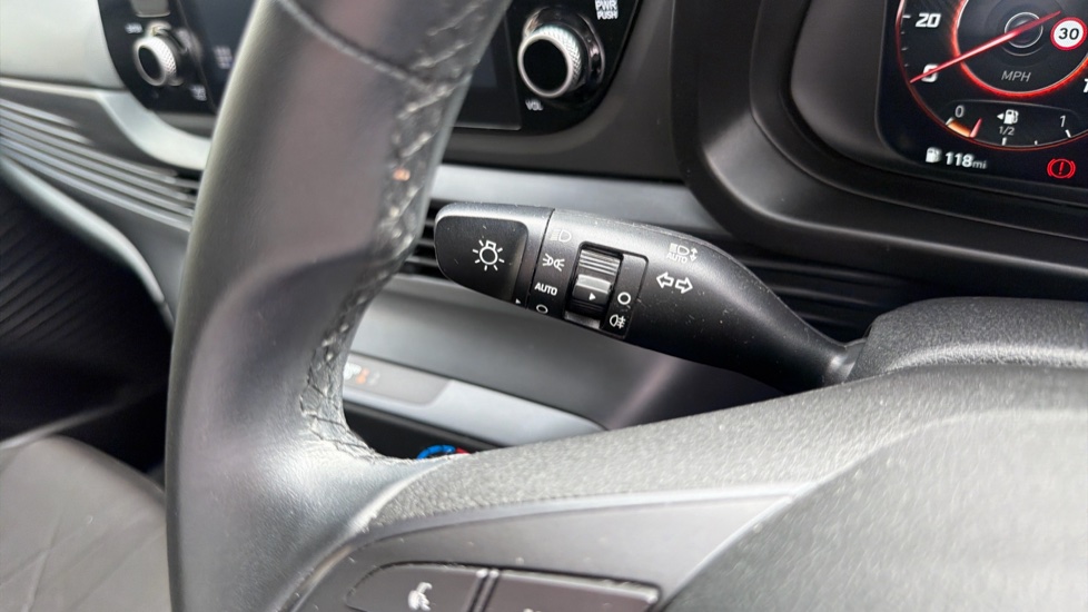 Hyundai BAYON 1.0 TGDi 48V MHEV SE Connect 5dr DCT Petrol Hatchback - Image 29