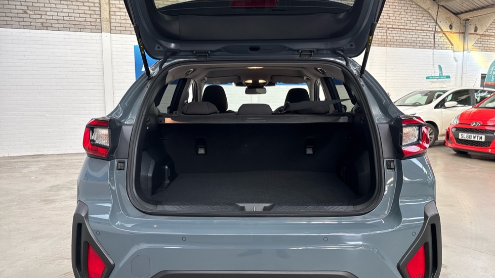 Subaru Crosstrek 2.0i e-Boxer Limited 5dr Lineartronic Hybrid Hatchback - Image 4