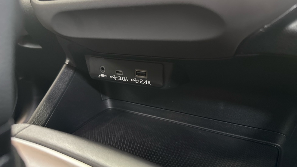 Subaru Crosstrek 2.0i e-Boxer Limited 5dr Lineartronic Hybrid Hatchback - Image 28