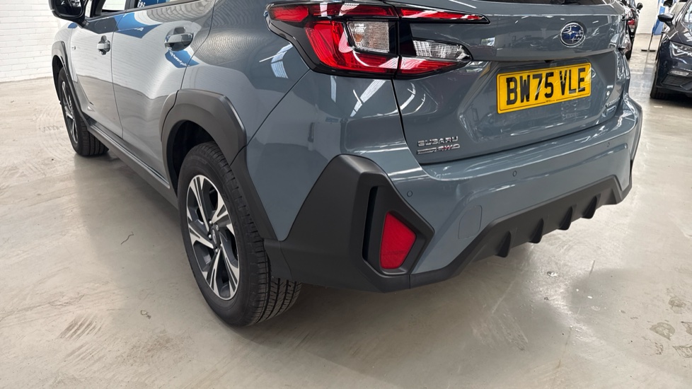 Subaru Crosstrek 2.0i e-Boxer Limited 5dr Lineartronic Hybrid Hatchback - Image 40