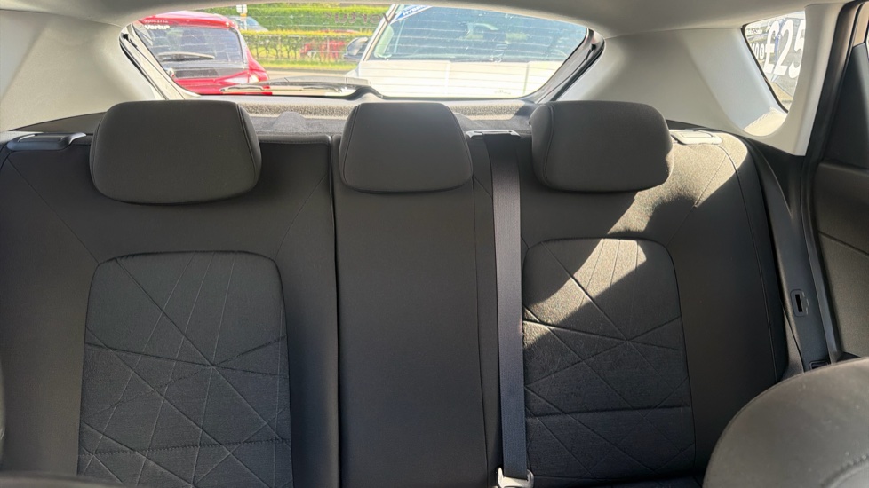 Hyundai BAYON 1.0 TGDi 48V MHEV Premium 5dr Petrol Hatchback - Image 15
