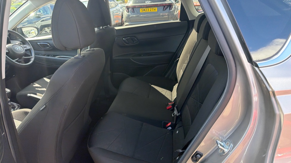 Hyundai BAYON 1.0 TGDi 48V MHEV Premium 5dr Petrol Hatchback - Image 16