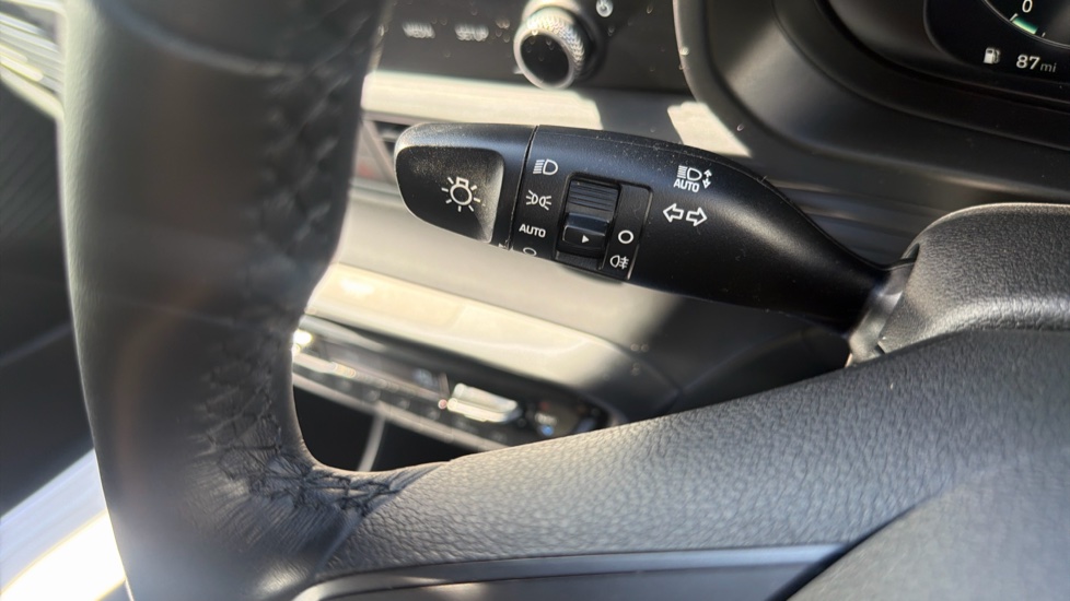 Hyundai BAYON 1.0 TGDi 48V MHEV Premium 5dr Petrol Hatchback - Image 36
