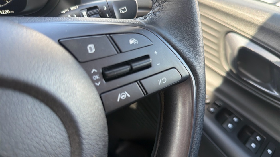 Hyundai BAYON 1.0 TGDi 48V MHEV Premium 5dr Petrol Hatchback - Image 37