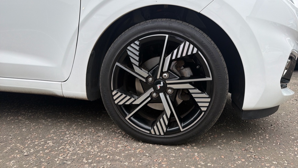 Hyundai i10 1.0 T-GDi N Line 5dr Petrol Hatchback - Image 7