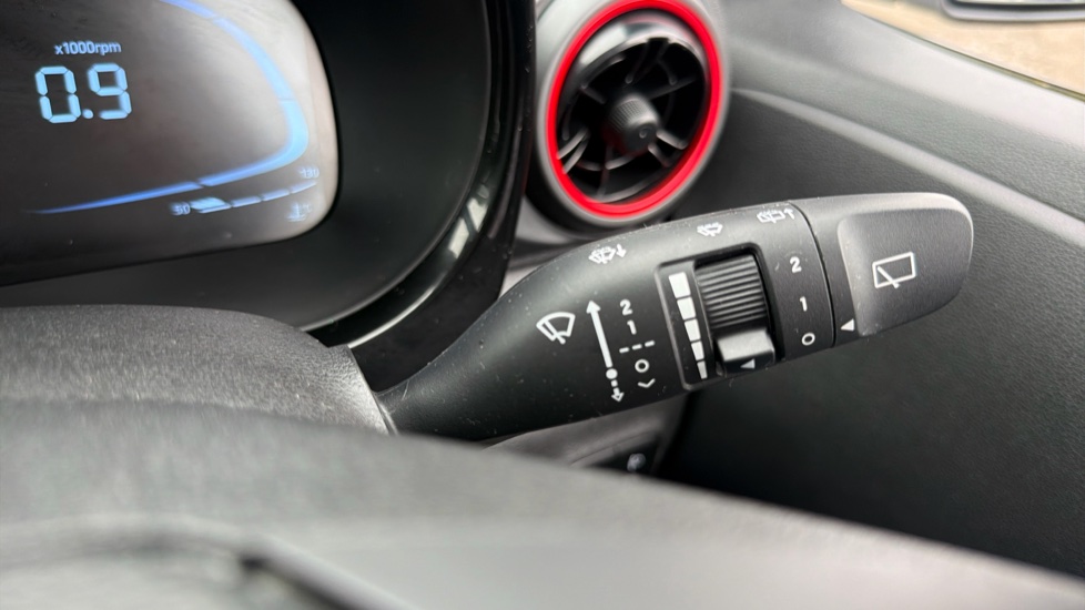 Hyundai i10 1.0 T-GDi N Line 5dr Petrol Hatchback - Image 30