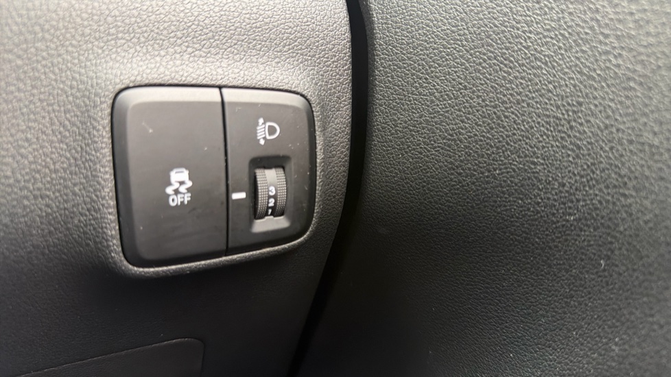 Hyundai i10 1.0 T-GDi N Line 5dr Petrol Hatchback - Image 33