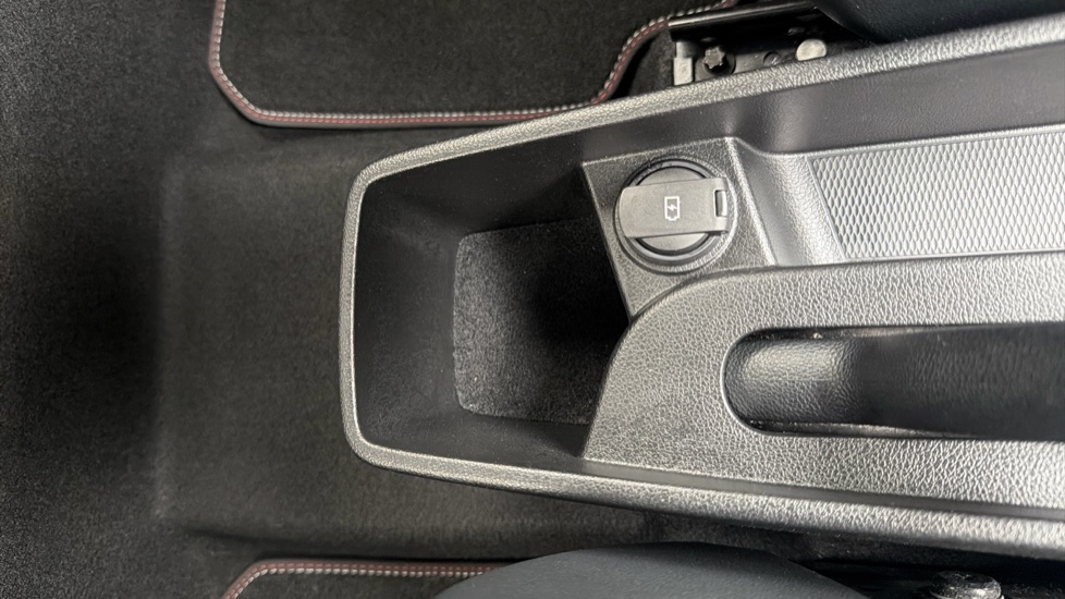 Hyundai i10 1.0 T-GDi N Line 5dr Petrol Hatchback - Image 35