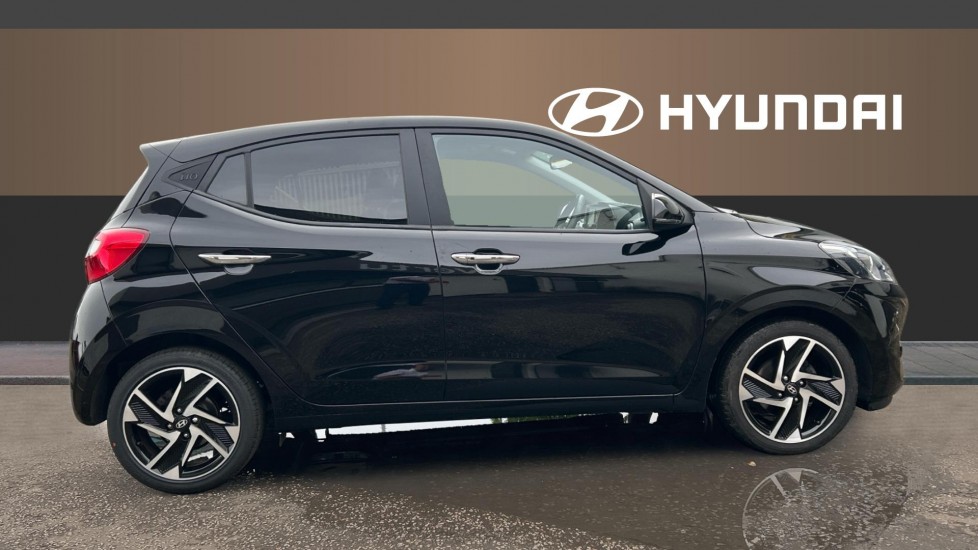 Hyundai i10 1.2 MPi Premium 5dr Petrol Hatchback - Image 5