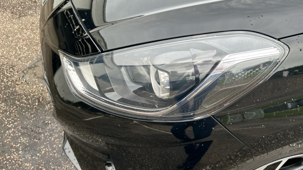 Hyundai i10 1.2 MPi Premium 5dr Petrol Hatchback - Image 38