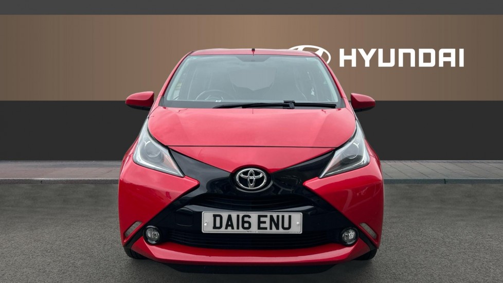 Toyota Aygo 1.0 VVT-i X-Pression 5dr Petrol Hatchback - Image 3