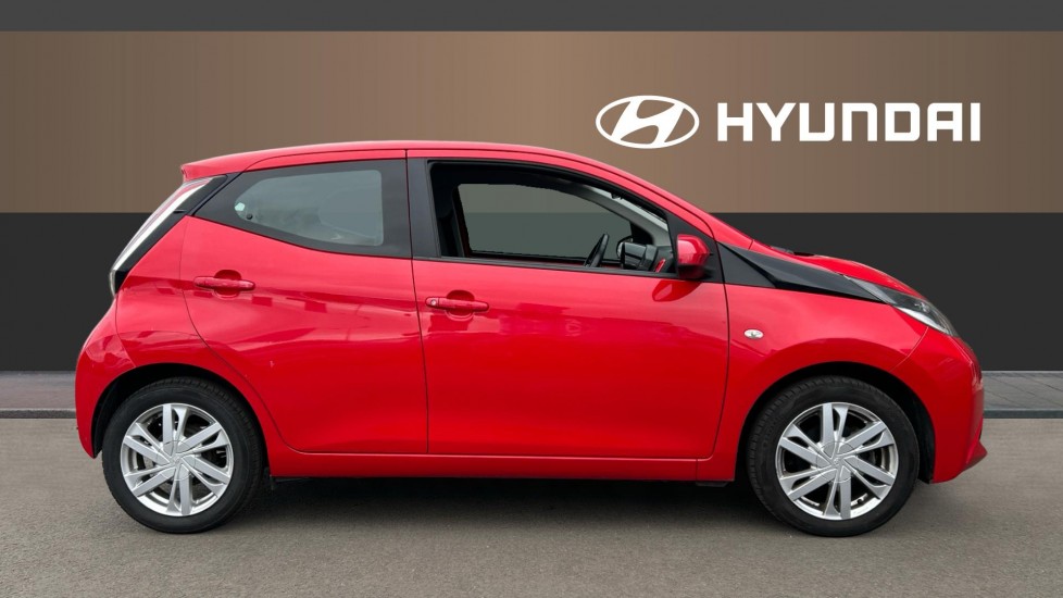 Toyota Aygo 1.0 VVT-i X-Pression 5dr Petrol Hatchback - Image 5