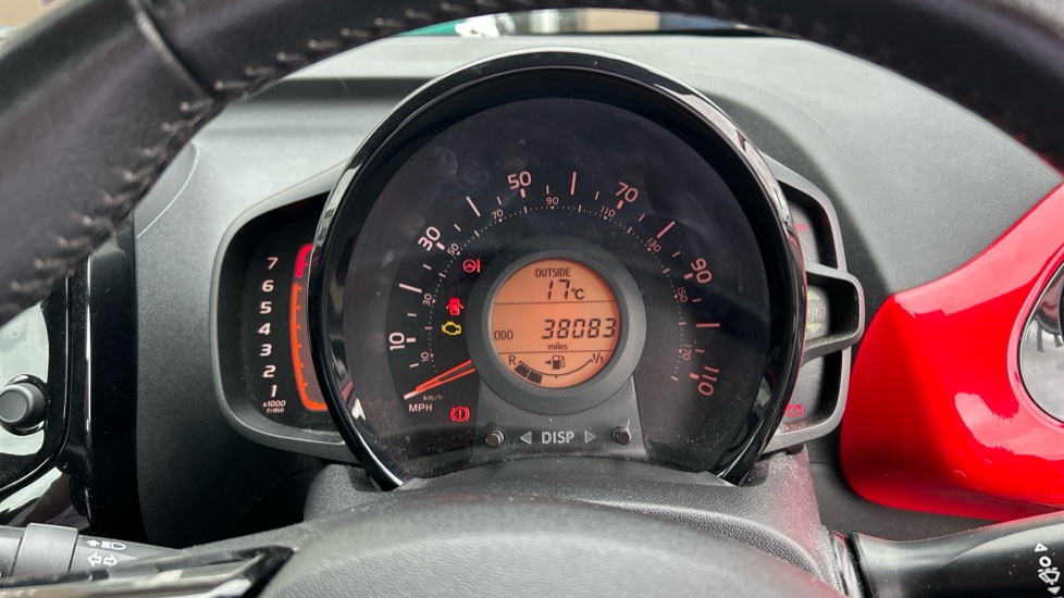 Toyota Aygo 1.0 VVT-i X-Pression 5dr Petrol Hatchback - Image 18