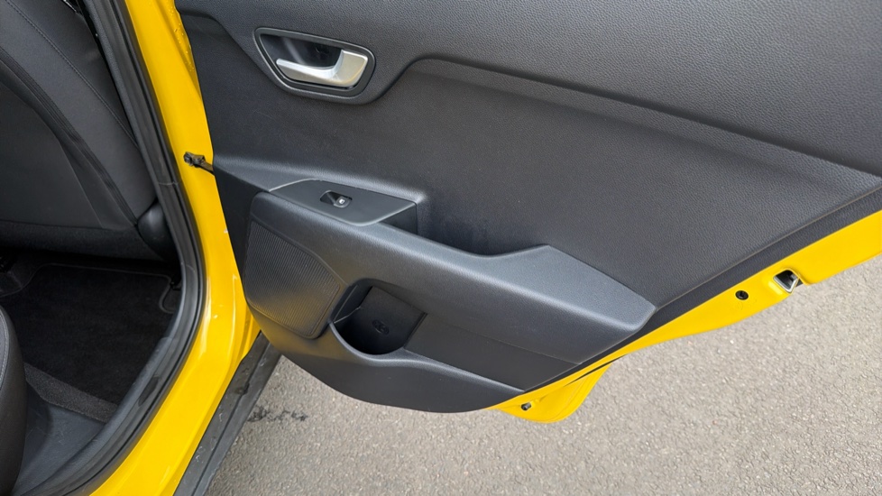 Kia Stonic 1.0T GDi 99 2 5dr Petrol Estate - Image 35