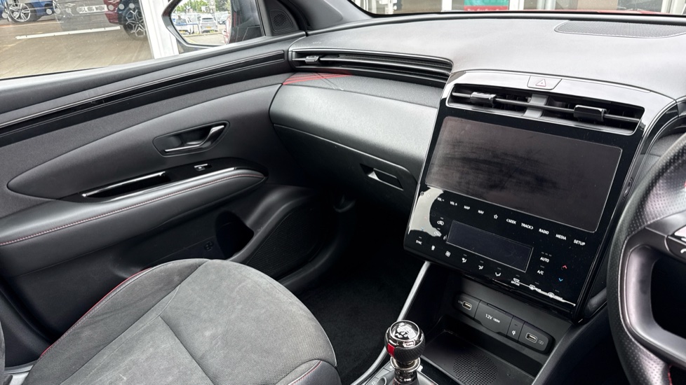 Hyundai TUCSON 1.6 TGDi N Line S 5dr 2WD Petrol Estate - Image 14
