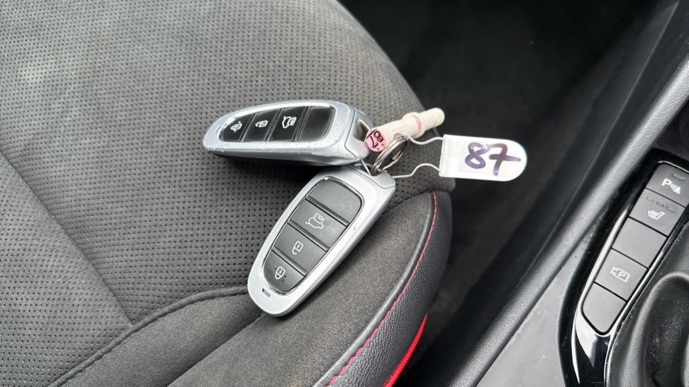 Hyundai TUCSON 1.6 TGDi N Line S 5dr 2WD Petrol Estate - Image 19