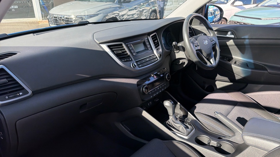 Hyundai TUCSON 1.7 CRDi Blue Drive SE 5dr 2WD DCT Diesel Estate - Image 9