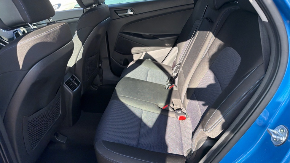 Hyundai TUCSON 1.7 CRDi Blue Drive SE 5dr 2WD DCT Diesel Estate - Image 16