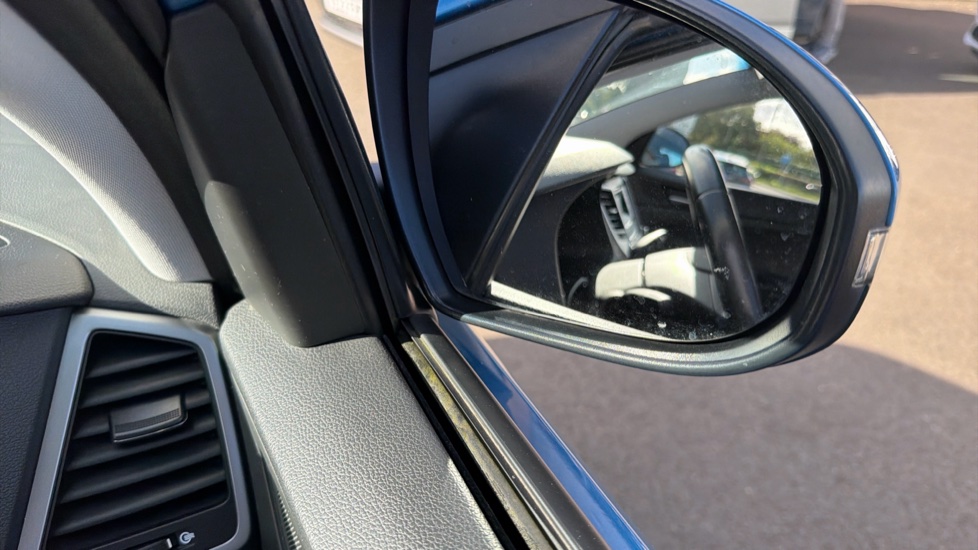 Hyundai TUCSON 1.7 CRDi Blue Drive SE 5dr 2WD DCT Diesel Estate - Image 35