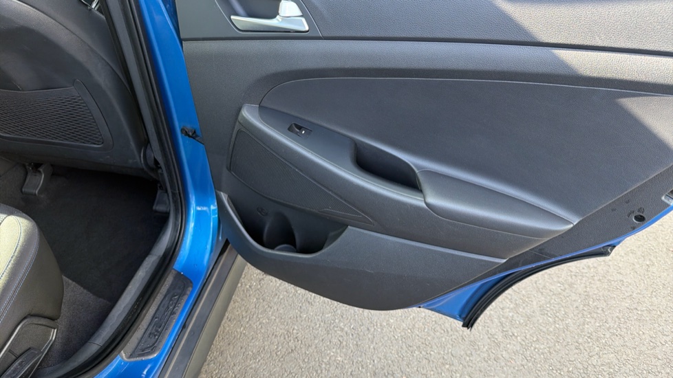Hyundai TUCSON 1.7 CRDi Blue Drive SE 5dr 2WD DCT Diesel Estate - Image 37