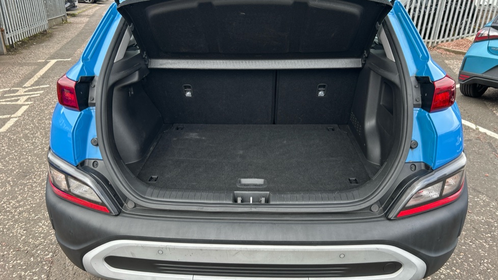 Hyundai KONA 1.0 TGDi 48V MHEV SE Connect 5dr Petrol Hatchback - Image 4