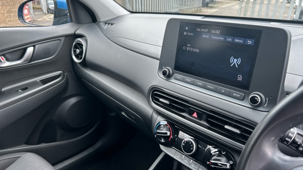 Hyundai KONA 1.0 TGDi 48V MHEV SE Connect 5dr Petrol Hatchback - Image 14