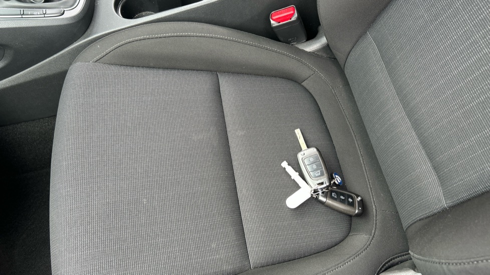 Hyundai KONA 1.0 TGDi 48V MHEV SE Connect 5dr Petrol Hatchback - Image 20