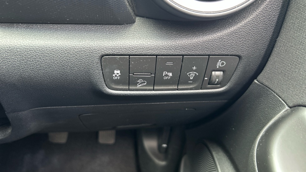 Hyundai KONA 1.0 TGDi 48V MHEV SE Connect 5dr Petrol Hatchback - Image 30