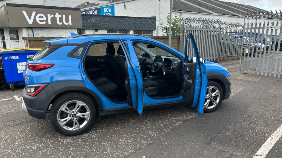 Hyundai KONA 1.0 TGDi 48V MHEV SE Connect 5dr Petrol Hatchback - Image 44