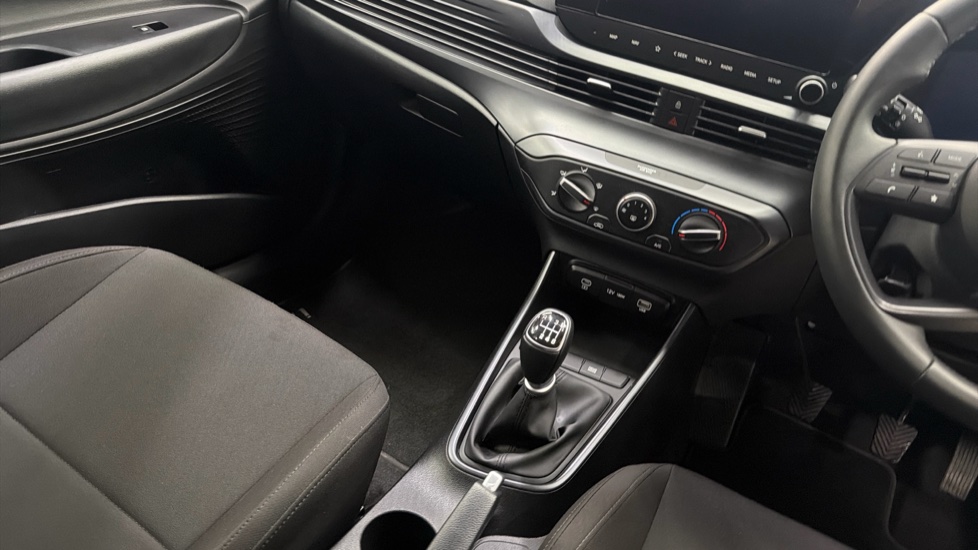 Hyundai i20 1.0T GDi Advance [Nav] 5dr Petrol Hatchback - Image 14