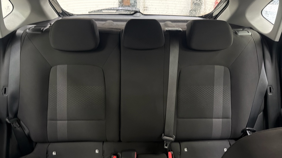 Hyundai i20 1.0T GDi Advance [Nav] 5dr Petrol Hatchback - Image 15
