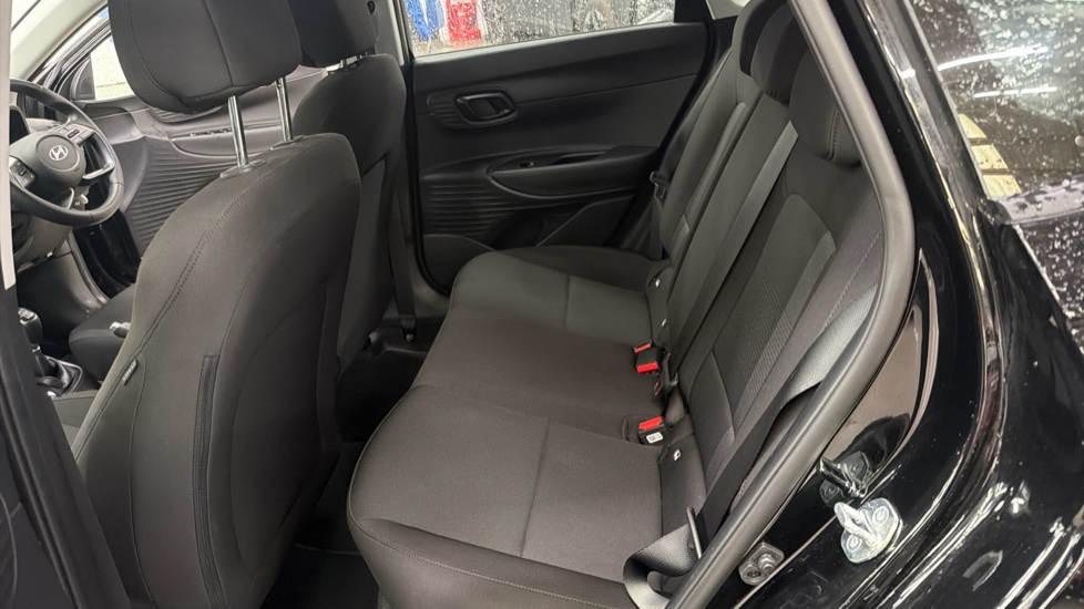 Hyundai i20 1.0T GDi Advance [Nav] 5dr Petrol Hatchback - Image 16