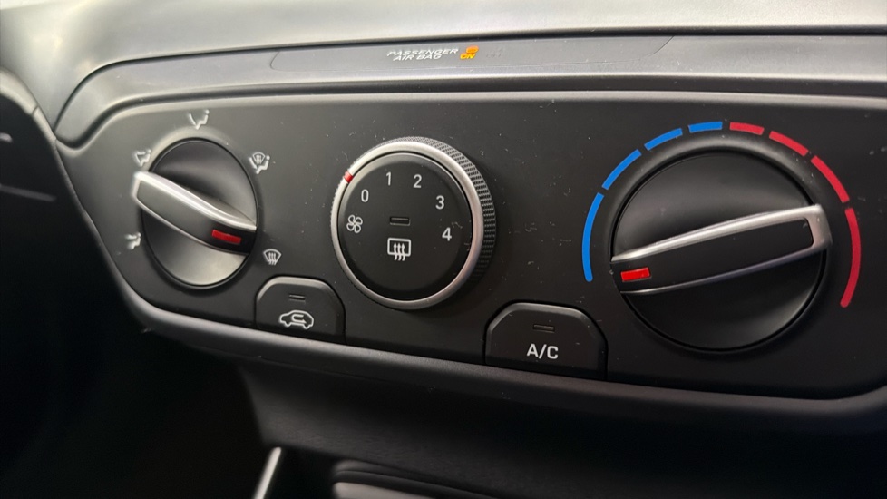 Hyundai i20 1.0T GDi Advance [Nav] 5dr Petrol Hatchback - Image 26