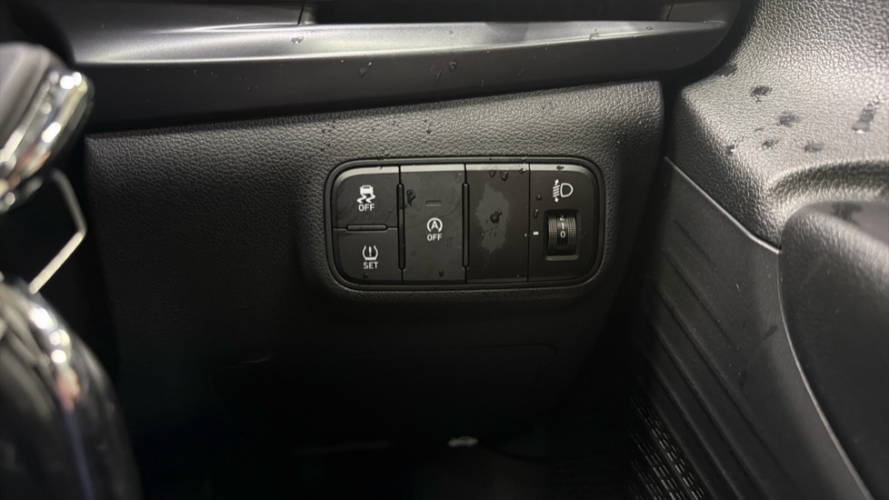 Hyundai i20 1.0T GDi Advance [Nav] 5dr Petrol Hatchback - Image 33