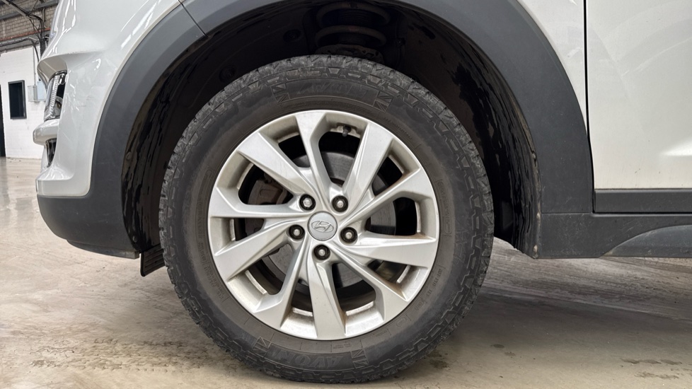 Hyundai TUCSON 1.6 GDi SE Nav 5dr 2WD Petrol Estate - Image 7