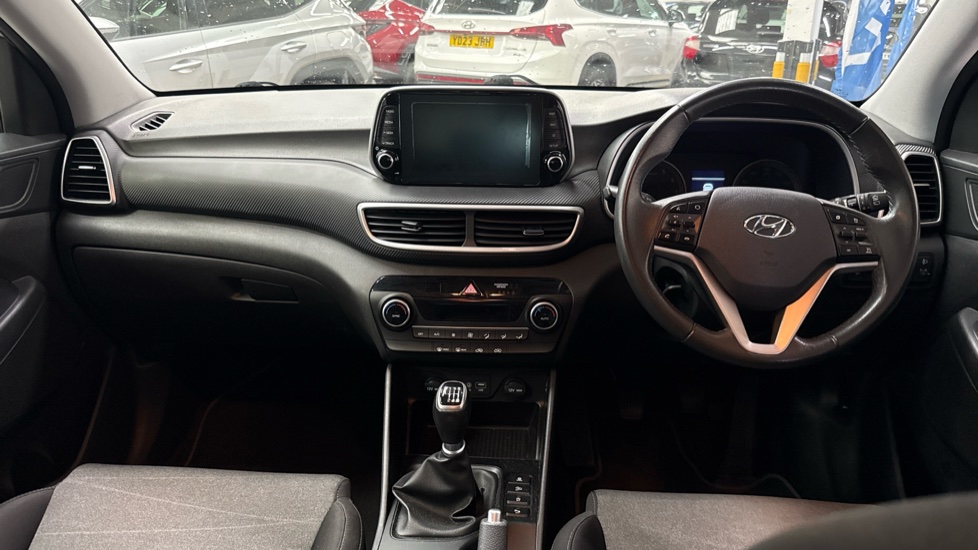 Hyundai TUCSON 1.6 GDi SE Nav 5dr 2WD Petrol Estate - Image 10