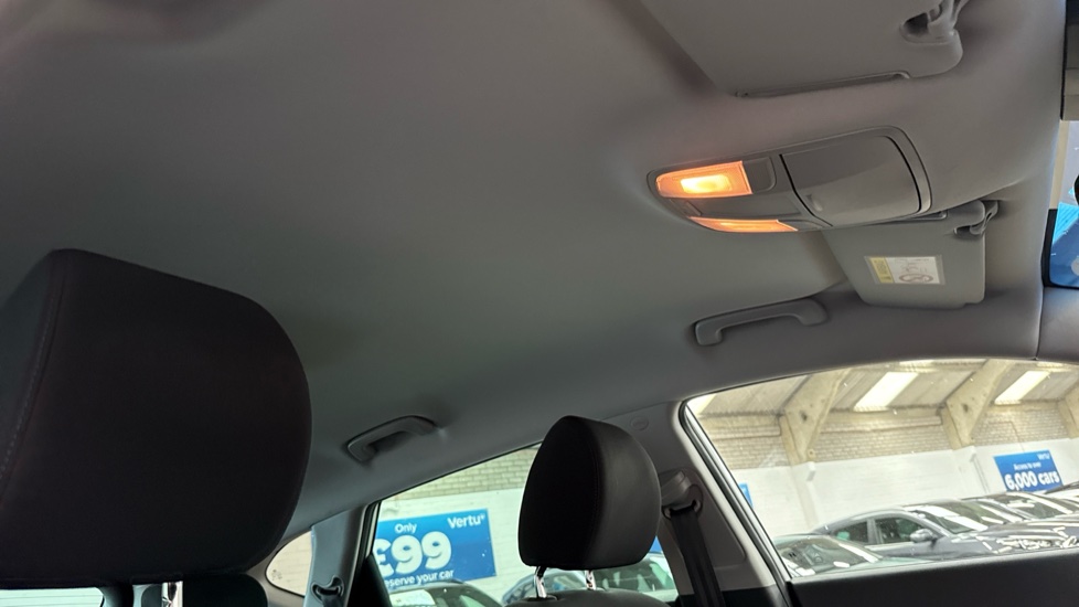 Hyundai TUCSON 1.6 GDi SE Nav 5dr 2WD Petrol Estate - Image 17
