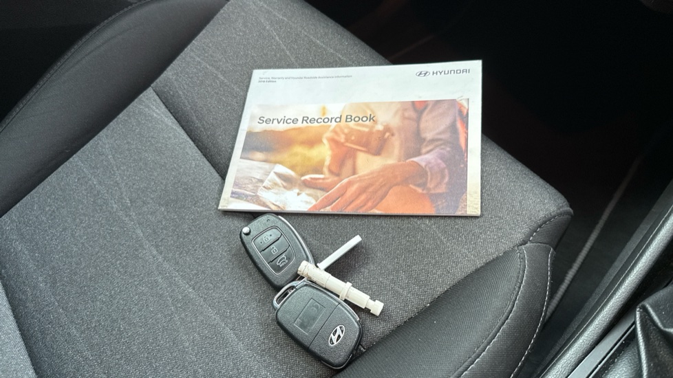 Hyundai TUCSON 1.6 GDi SE Nav 5dr 2WD Petrol Estate - Image 20