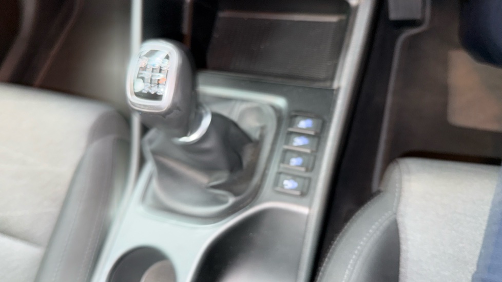Hyundai TUCSON 1.6 GDi SE Nav 5dr 2WD Petrol Estate - Image 34