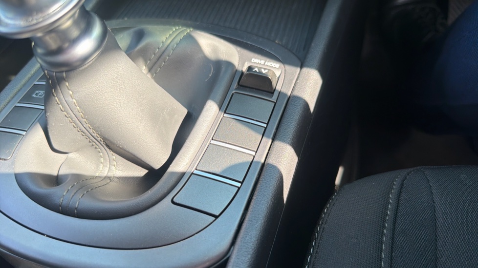 Hyundai KONA 1.6T 138 Advance 5dr Petrol Hatchback - Image 34