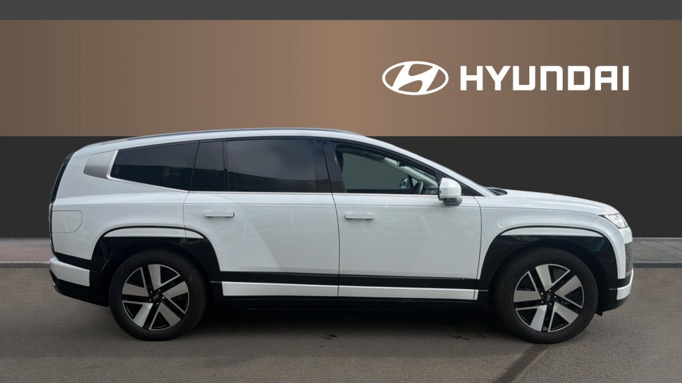 Hyundai IONIQ 9 226kW Ultimate 110kWh 5dr AWD Auto Electric Estate - Image 5