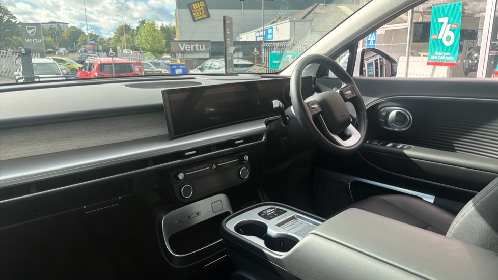 Hyundai IONIQ 9 226kW Ultimate 110kWh 5dr AWD Auto Electric Estate - Image 9