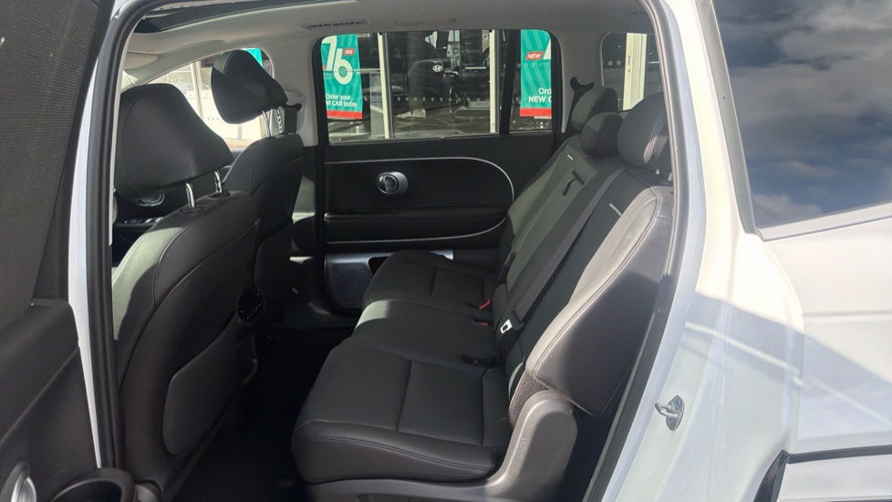 Hyundai IONIQ 9 226kW Ultimate 110kWh 5dr AWD Auto Electric Estate - Image 16