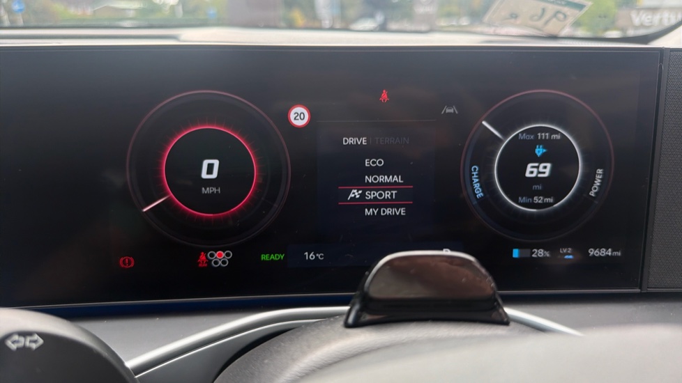 Hyundai IONIQ 9 226kW Ultimate 110kWh 5dr AWD Auto Electric Estate - Image 44