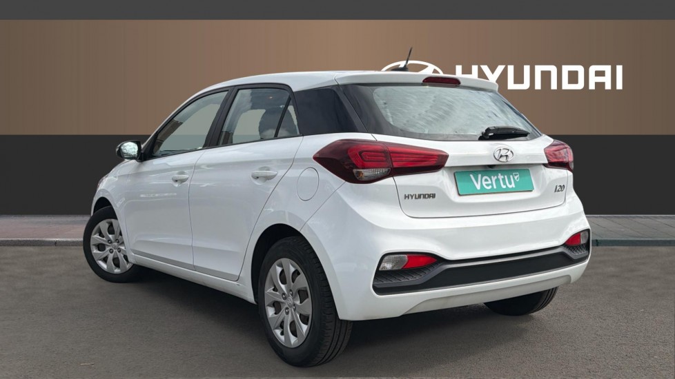 Hyundai i20 1.2 MPi S Connect 5dr Petrol Hatchback - Image 2