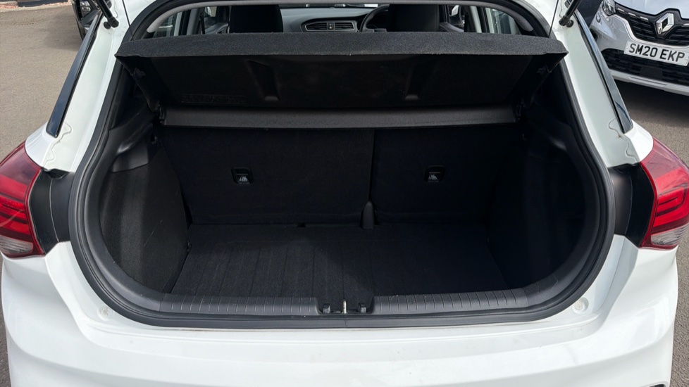 Hyundai i20 1.2 MPi S Connect 5dr Petrol Hatchback - Image 4