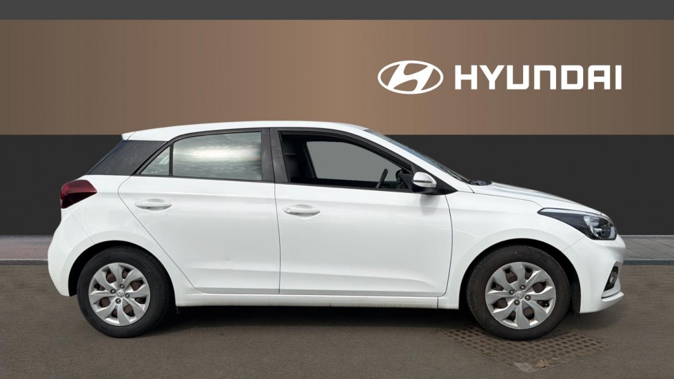 Hyundai i20 1.2 MPi S Connect 5dr Petrol Hatchback - Image 5